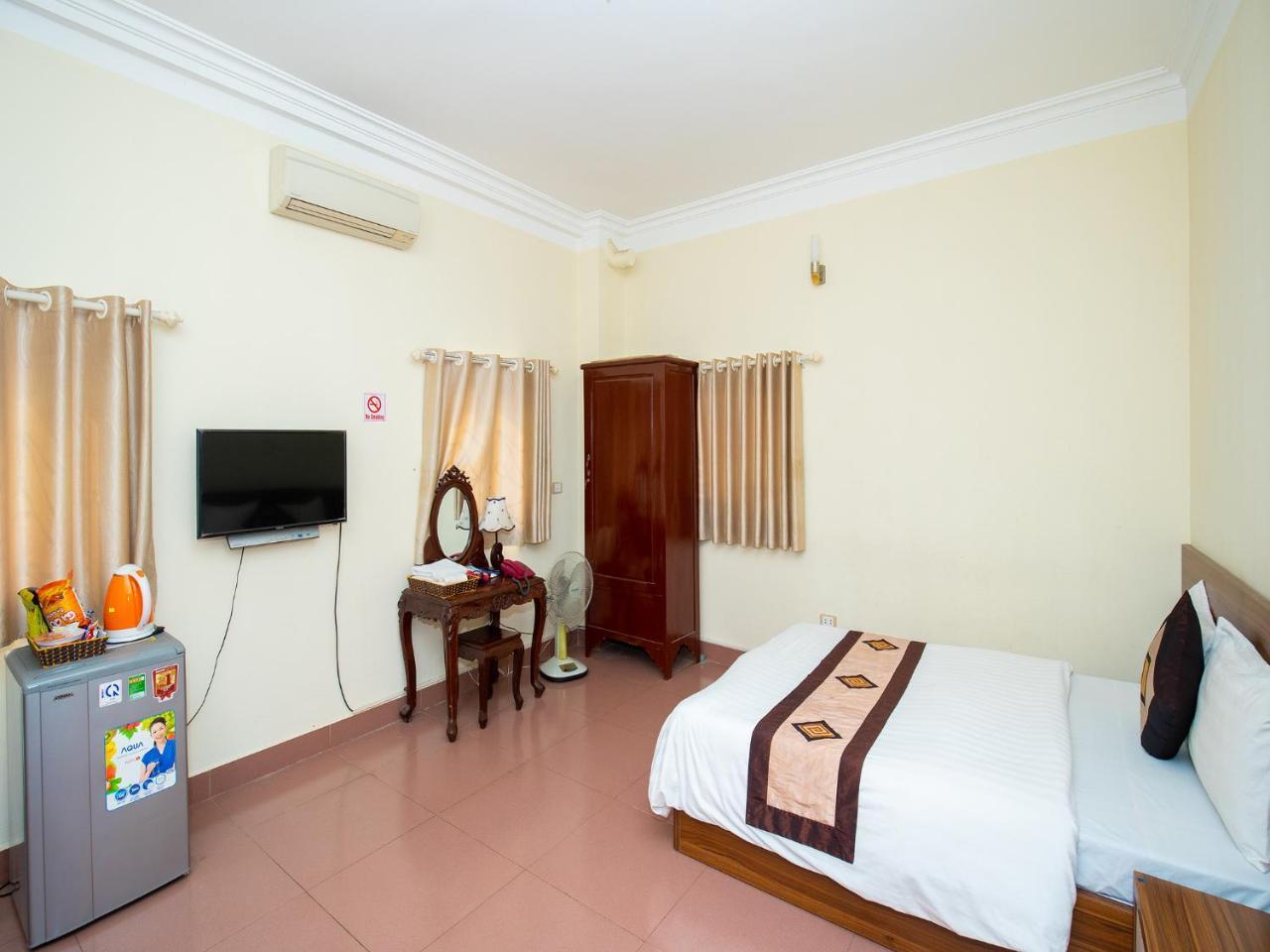 Ho Sen Xanh Hotel Hanói Exterior foto
